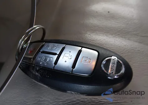 2015 Nissan Quest Sv z USA, uszkodzony, nr VIN JN8AE2KP7F9125937